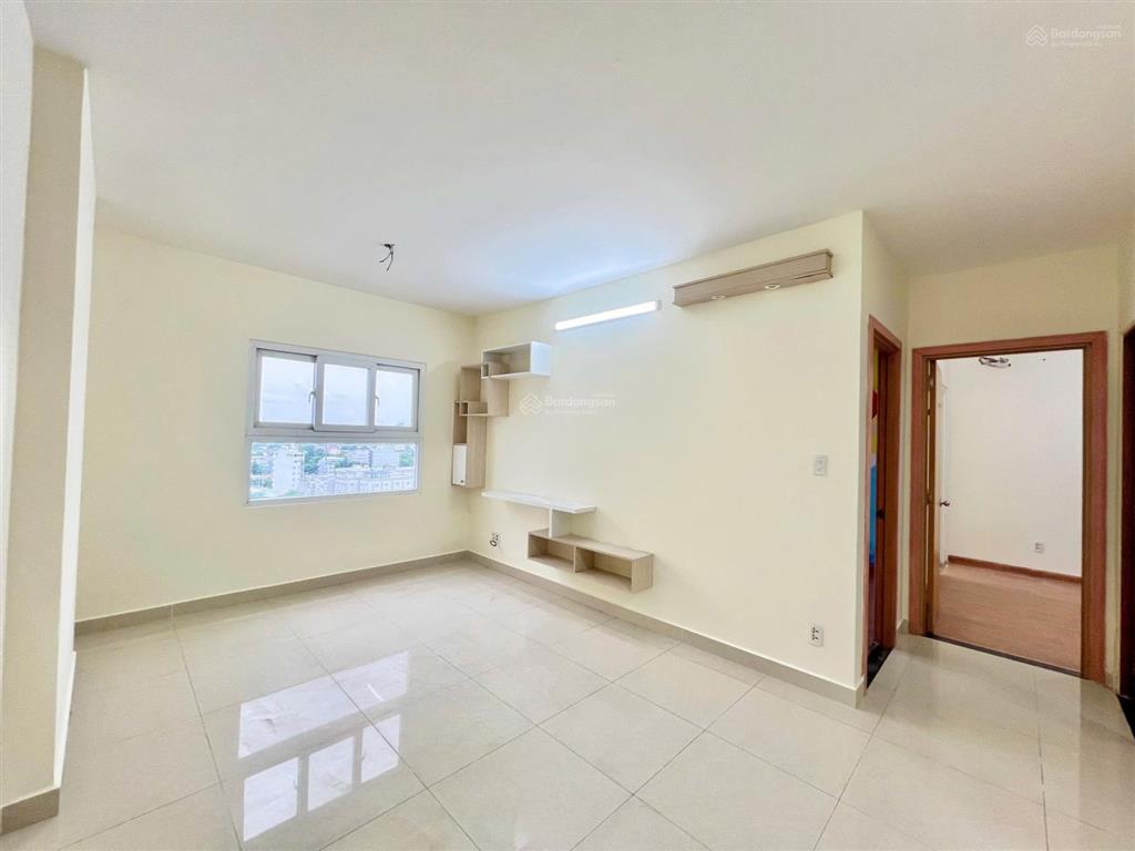 Bán căn hộ chung cư thương mại an phú đông, đường vườn lài dt 68m2, thông thủy 62m2 giá 2,89 tỷ