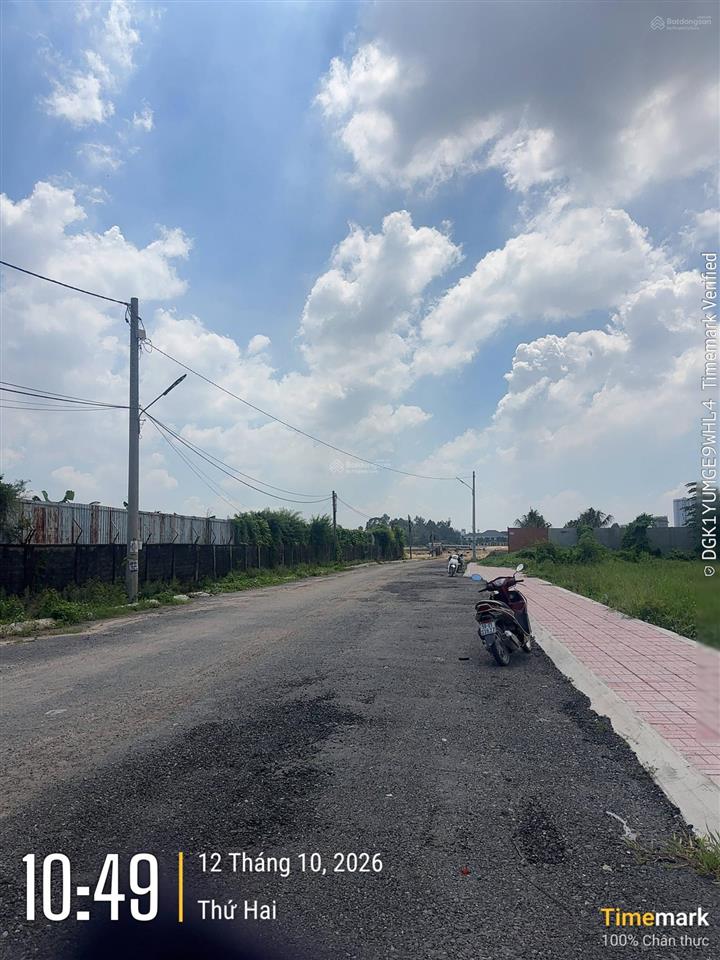 Bán đất đường an phú đông 3 thông ra sông sài gòn, đường 16m có vỉa hè dt 62,8m2 giá 5 tỷ