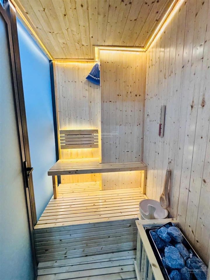 Khu v.ip lê văn sỹ, quận 3  nhà đẹp kts  4.6m x 7.2m (nở hậu 5.7m) 4 tầng 4pn 4wc chỉ 7.3 t.ỷ