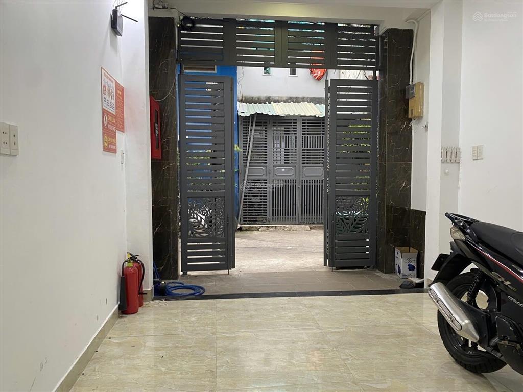 Bán nhà đoàn thị điểm 5pn khép kín, thu 40tr/th, xe hơi vào nhà