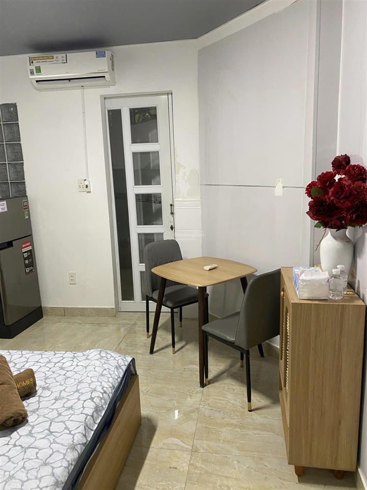 Bán nhà đoàn thị điểm 5pn khép kín, thu 40tr/th, xe hơi vào nhà