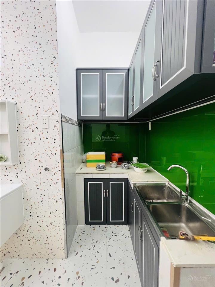 Bán nhà nguyễn thượng hiền quận 3 diện tích 31m2 tặng nội thất