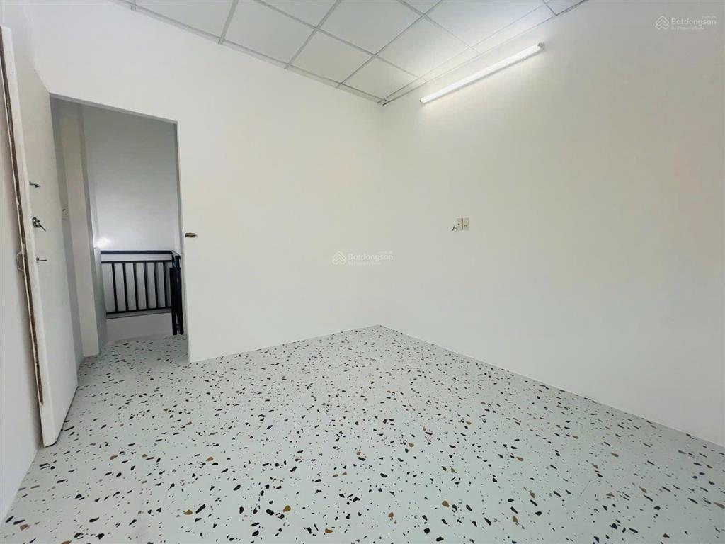 Bán nhà nguyễn thượng hiền quận 3 diện tích 31m2 tặng nội thất