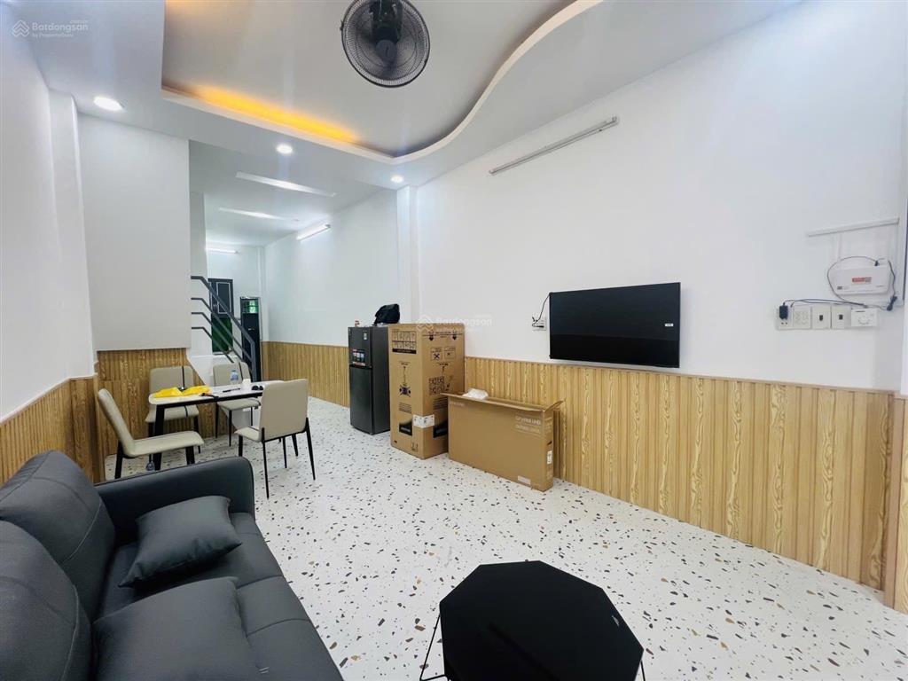 Bán nhà nguyễn thượng hiền quận 3 diện tích 31m2 tặng nội thất