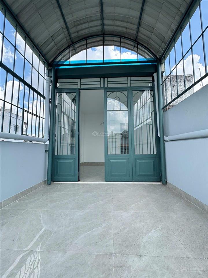 Bán nhà 5 tầng đường ngô quyền, p 5, quận 10
