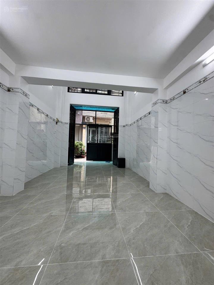Bán nhà 5 tầng đường ngô quyền, p 5, quận 10
