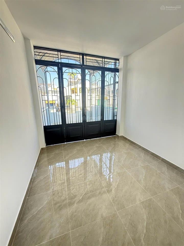 Bán nhà 5 tầng đường ngô quyền, p 5, quận 10