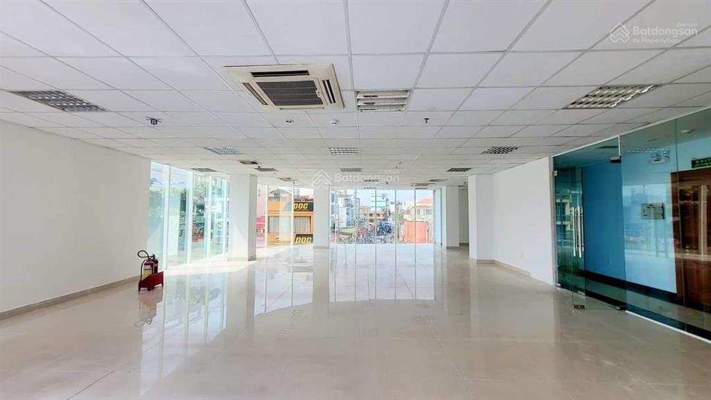 Cho thuê văn phòng quận 4, building dt 125m2  150m  275m2 giá giảm tốt, gần quận 1