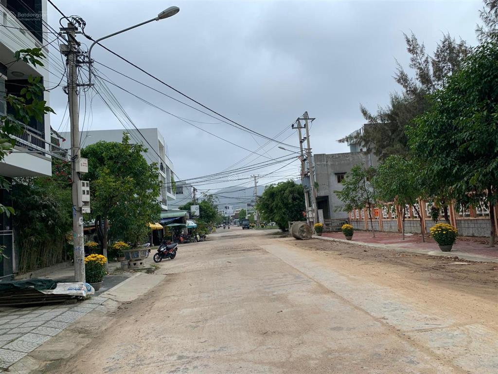 Cho thuê 100 m2 đất trống thổ cư (5x20 m) chợ dinh, quy nhơn