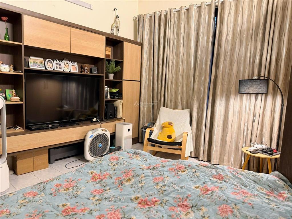 Cho thuê nhà phân lô trung yên 130m x5t ô tô đỗ cửa