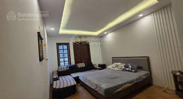 Cho thuê nhà ngõ 168 hào nam 55m x5t ô tô đỗ cửa