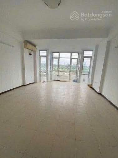 Cho thuê nhà ngõ 75 nguyễn xiển 58m x4t ô tô đỗ cửa