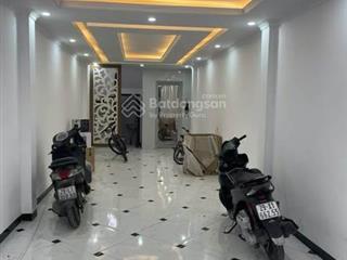 Cho thuê nhà trần duy hưng 60m x7t thang máy