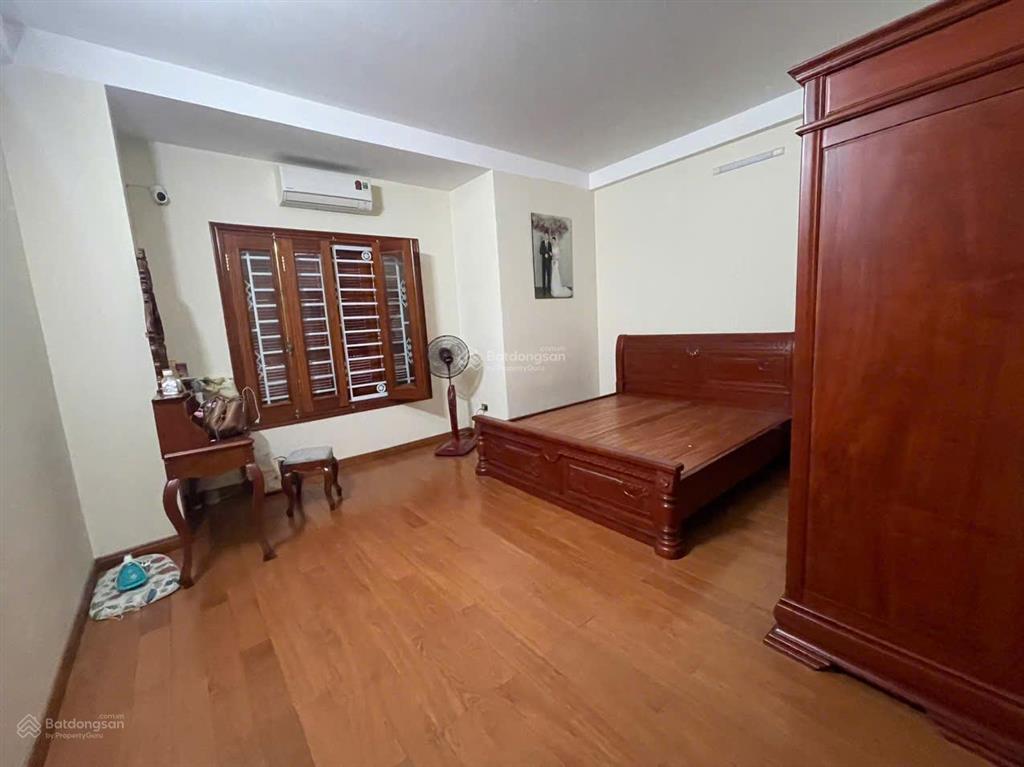 Cho thuê nhà liền kề ngõ 183 hoàng văn thái 95m x4t ô tô đỗ cửa
