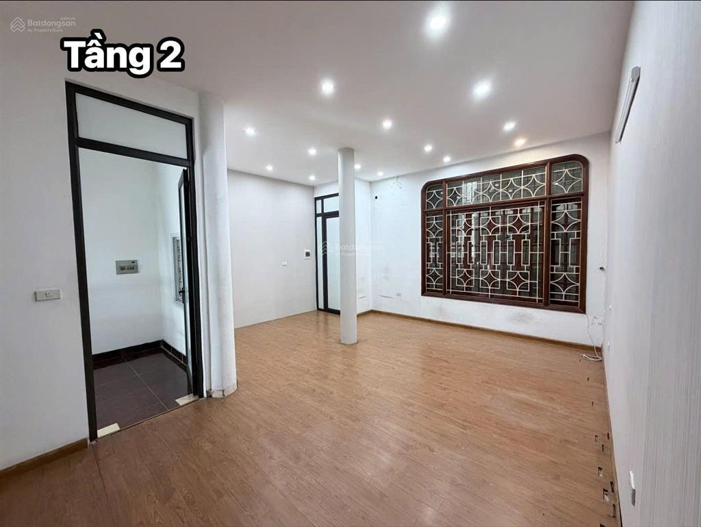 Cho thuê nhà ngõ 133 đốc ngữ 65m2 x 5t giá 13tr/th