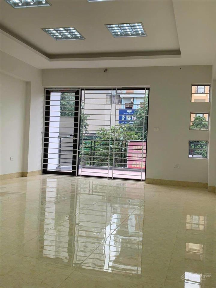 Cho thuê nhà ngõ 157 pháo đài láng 100m x5t ô tô đỗ cửa