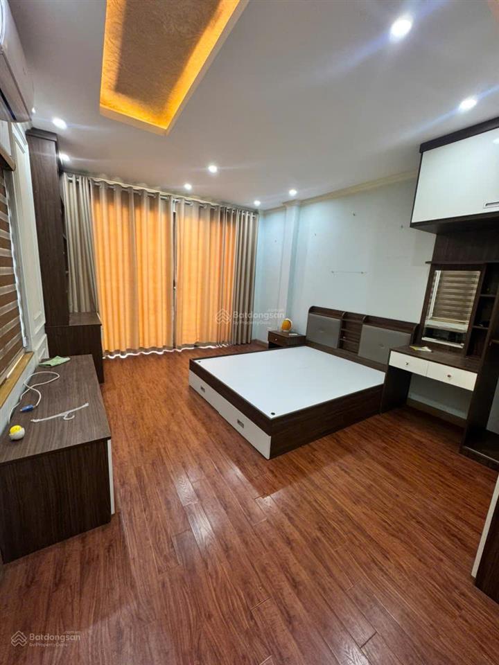 Cho thuê nhà ngõ 25 nguyễn ngọc vũ 45m x4t giá 12tr/th