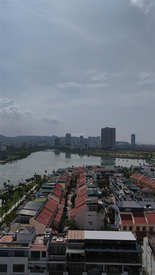 Chính chủ cần bán đất lớn tại trung tâm quảng ninh. thuận tiện xây khác sạn.  0985 280 ***
