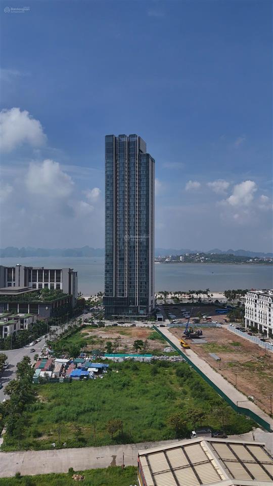 Chính chủ cần bán đất lớn tại trung tâm quảng ninh. thuận tiện xây khác sạn.  0985 280 ***