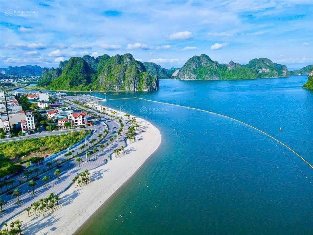 Bán đất tặng nhà biệt thự siêu đẹp tại hạ long  quảng ninh