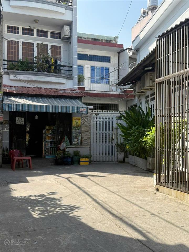 Bán nhà hẻm 5m cách mạng  p. tân thành cũ tân phú 4.3x23m. 1 lầu có 8 phòng trọ