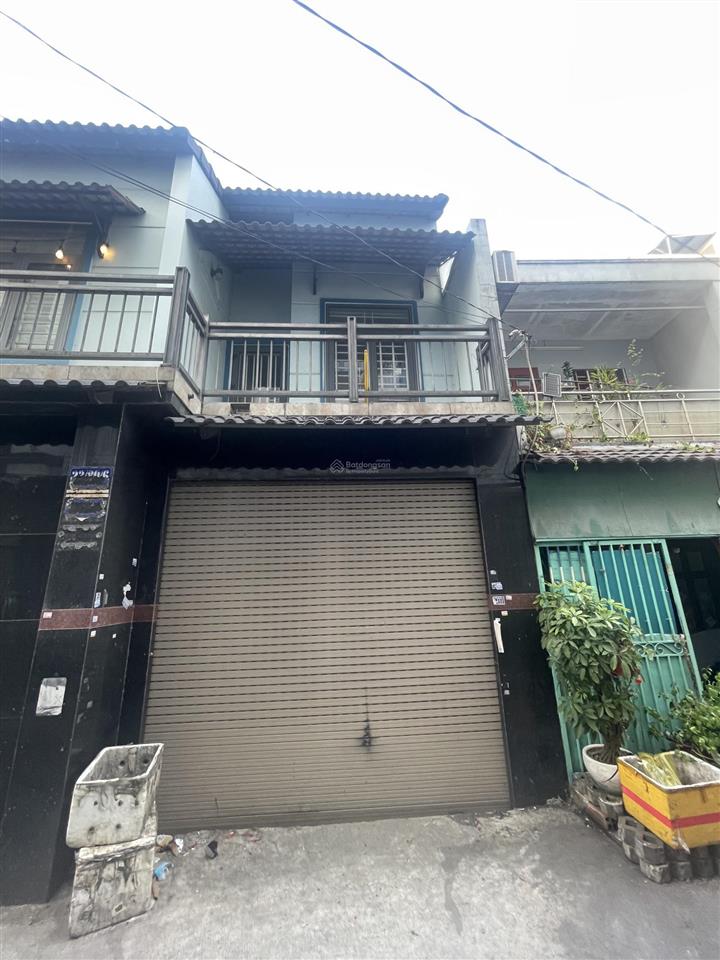 Chính chủ gửi bán nhà hẻm 23 nguyễn hữu tiến. dt 4x12m. nở hậu 4,4m. nhà trệt 1 lầu đúc