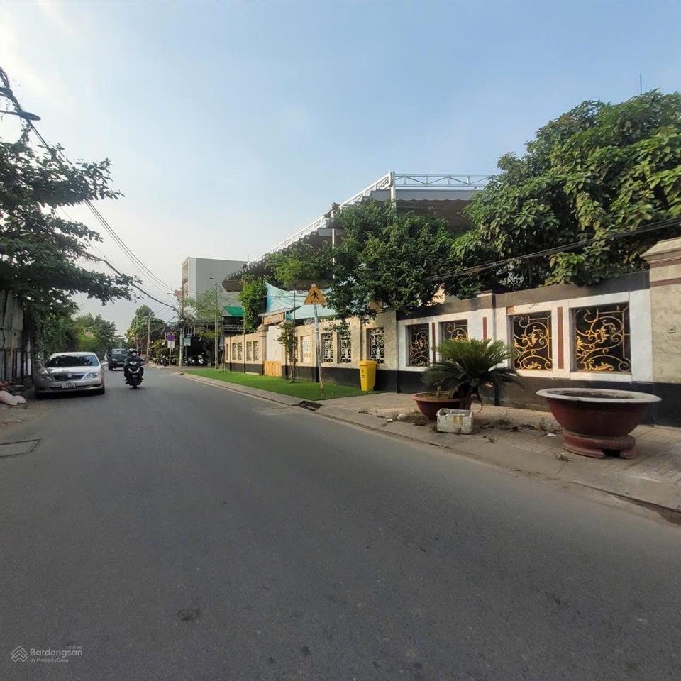 Mtkd chế lan viên dt 5x15m, cấp 4. gần đại học công thương. giá chỉ 9.15 tỷ