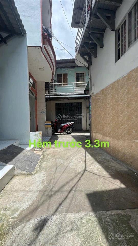 Bán nhà 2mt trước sau đàm thận huy vs hẻm 298 vườn lài. dt 21m2. 1 lầu