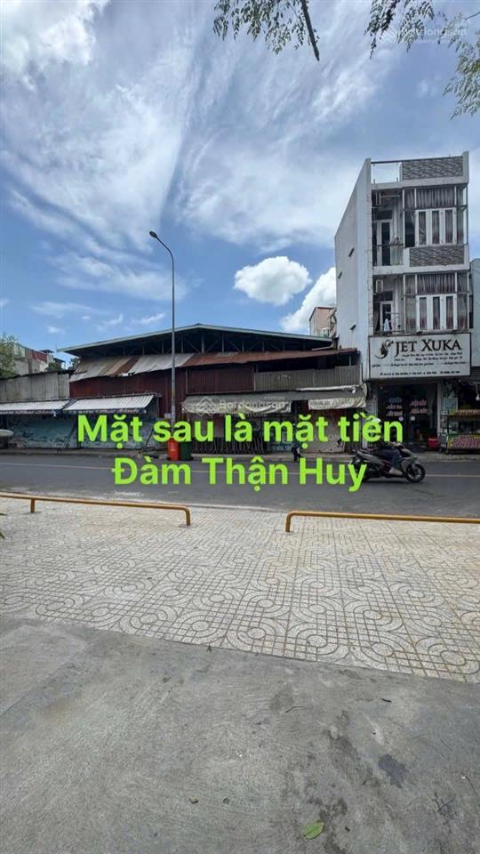 Bán nhà 2mt trước sau đàm thận huy vs hẻm 298 vườn lài. dt 21m2. 1 lầu