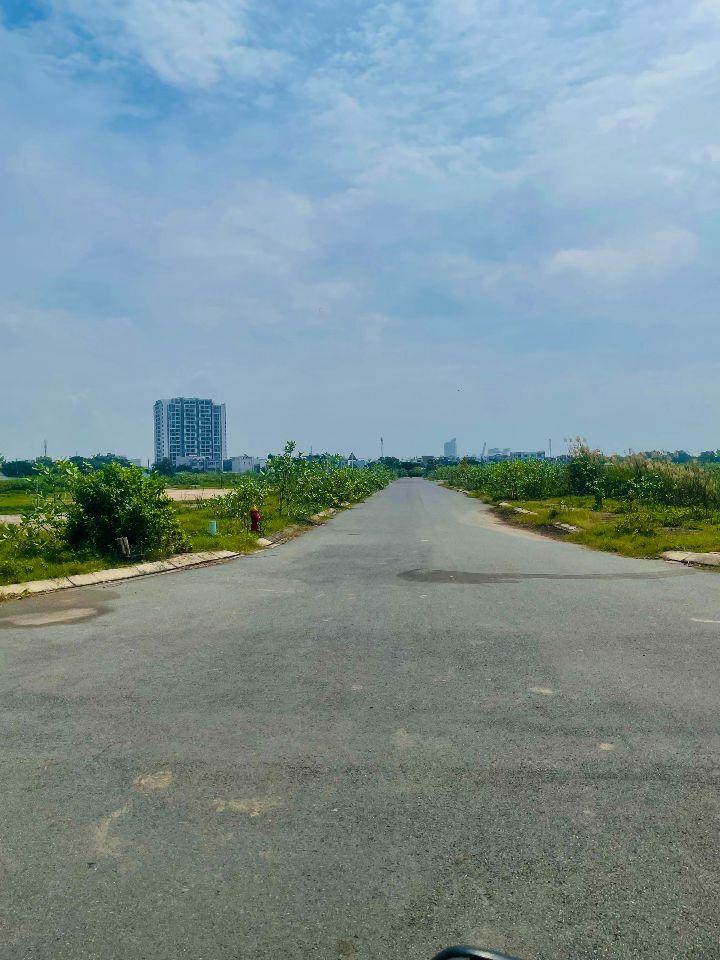 Bán 4 nền giá tốt dự án Đại Học Quốc Gia 245 – Quận 9, TP. Thủ Đức