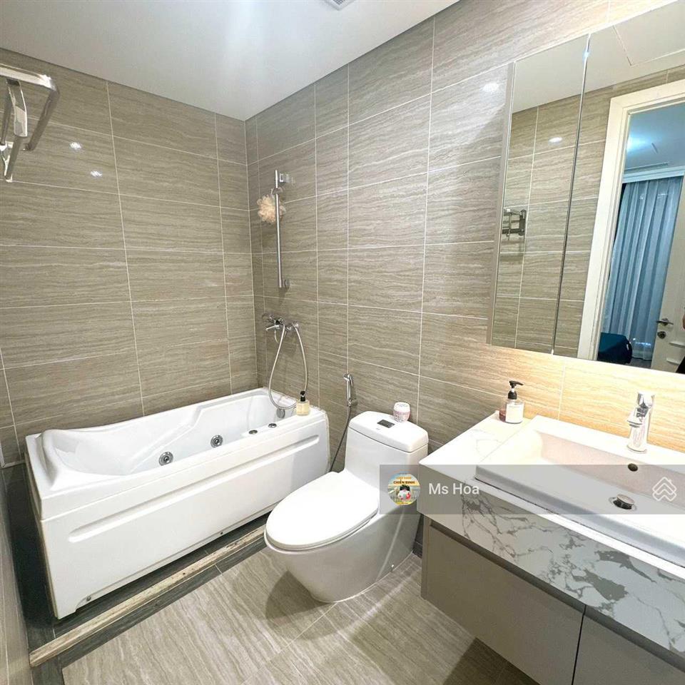 Chính chủ gửi bán gấp căn góc 3pn + 2vs 72m2 tòa r1.03 the zenpark, view hồ điều hòa và bể bơi ruby