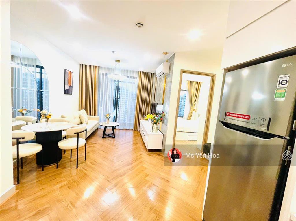 Chính chủ cần bán căn hộ 1n + tòa s2.06 bc tây nam, view siêu thoáng, full nội thất đẹp như ảnh