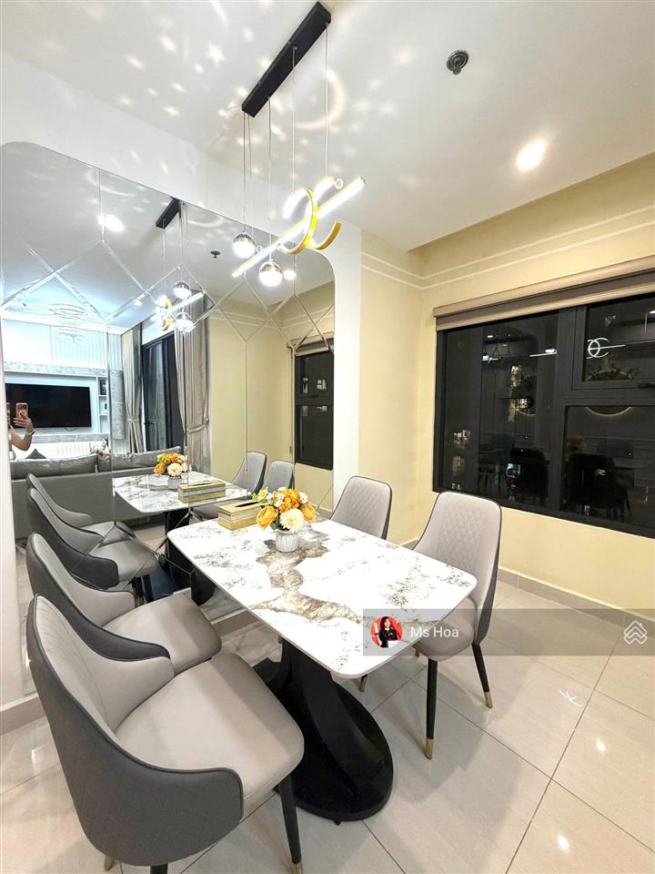Bán nhanh căn 2pn full nội thất đẹp sổ sẵn view đẹp  giá tốt tại vinhomes ocean park 1