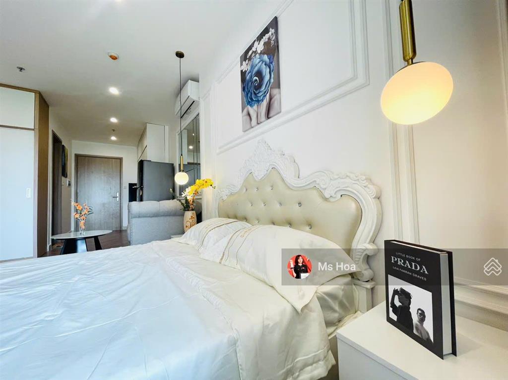 Chuyển xuống liền kề nên tôi cần bán căn studio 33m2 thông thủy nội thất xịn như ảnh  0986 784 ***