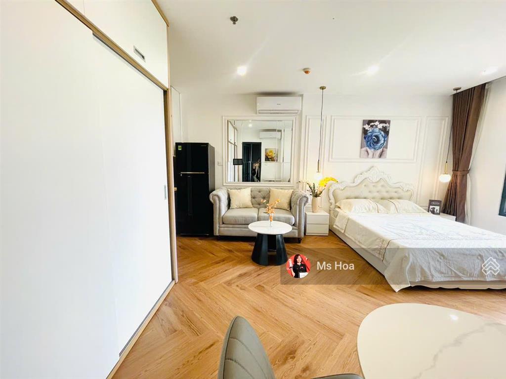 Chuyển xuống liền kề nên tôi cần bán căn studio 33m2 thông thủy nội thất xịn như ảnh  0986 784 ***