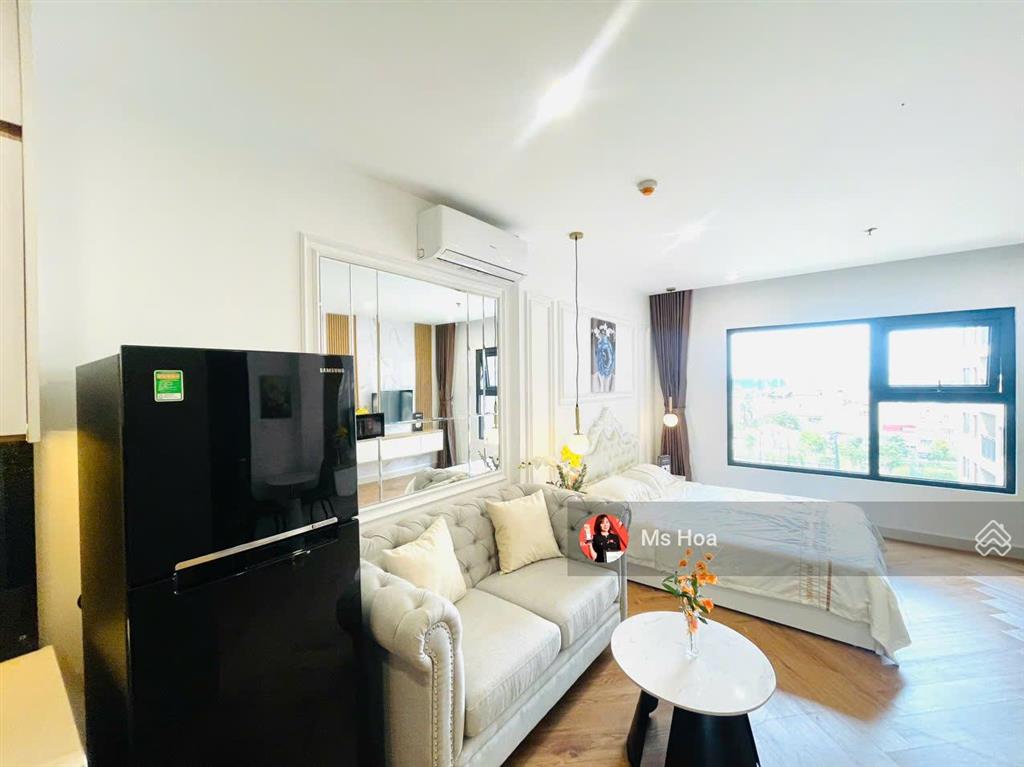 Chuyển xuống liền kề nên tôi cần bán căn studio 33m2 thông thủy nội thất xịn như ảnh  0986 784 ***