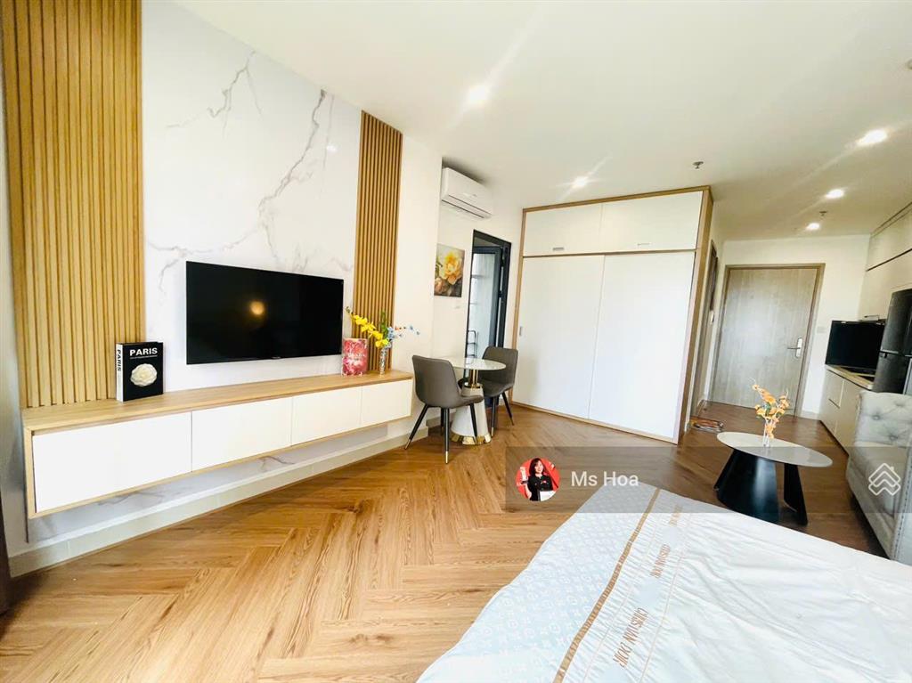 Chuyển xuống liền kề nên tôi cần bán căn studio 33m2 thông thủy nội thất xịn như ảnh  0986 784 ***