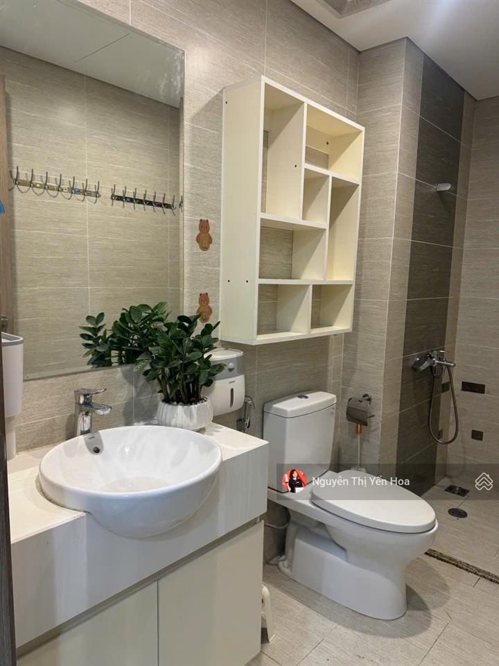 Chính chủ gửi bán gấp căn hộ 2n2w góc tòa s1.06 vinhomes ocp view đẹp thoáng, full nội thất như ảnh