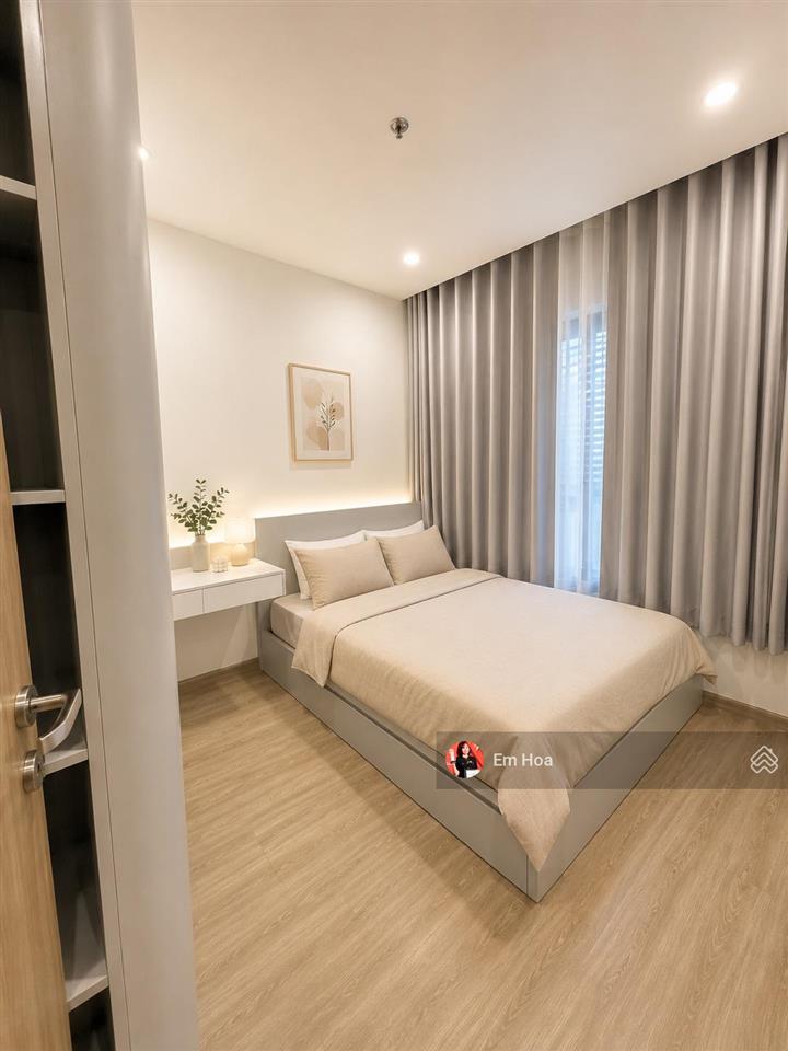 Giá tốt bán nhanh căn 2n 2w 64.5m2 full đồ sẵn sổ 3,65 tỷ,  0986 784 ***