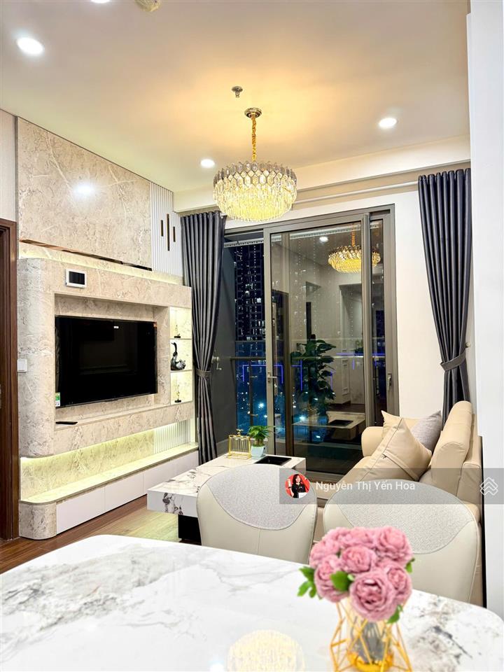 Chuyển nhà về quê nên em bán căn hộ 2n + tòa m2 masteri, giá tốt, sẵn sổ, ở ngay.  0986 784 ***