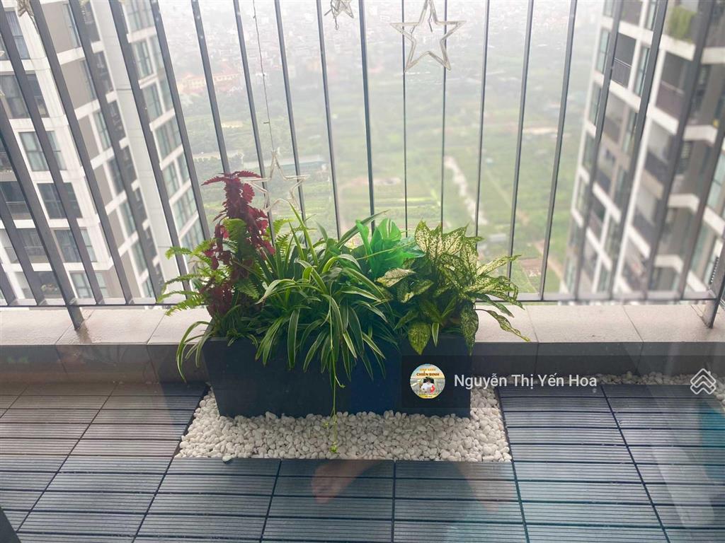 Chính chủ bán gấp căn 2n 2vs góc toà r1.03 (zenpark), tầng 18, diện tích 70,3m2 giá hời tt