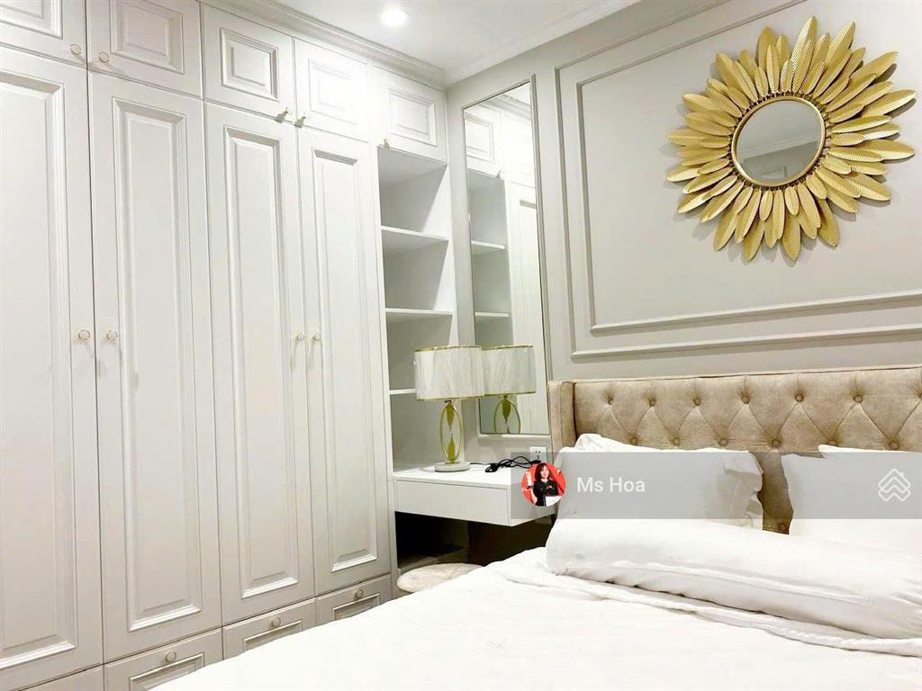 Chuyển về times city cho thuê căn góc 2pn + 1, 2wc luxury, view sông san hô siêu đẹp