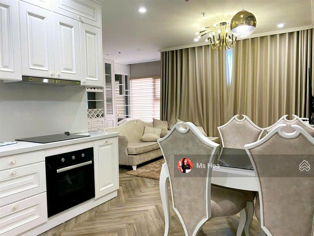 Chuyển về times city cho thuê căn góc 2pn + 1, 2wc luxury, view sông san hô siêu đẹp