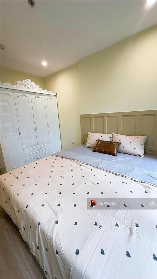 Chính chủ cần bán căn hộ 1n + tòa s1.02 bc đông nam, view thoáng, full nội thất,  0986 784 ***