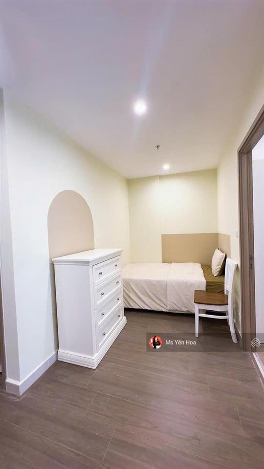 Chính chủ cần bán căn hộ 1n + tòa s1.02 bc đông nam, view thoáng, full nội thất,  0986 784 ***