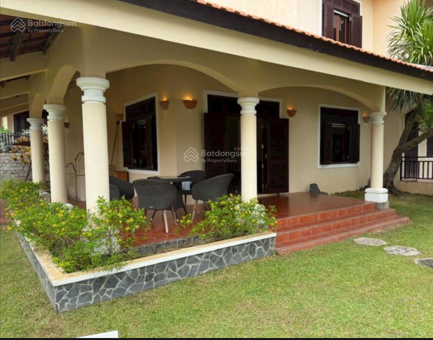 Bán biệt thự mũi né domain dt 550m2 1 trệt 1 lầu gồm 4pn, đầy đủ tiện ích, có hồ bơi, giá 14 tỷ