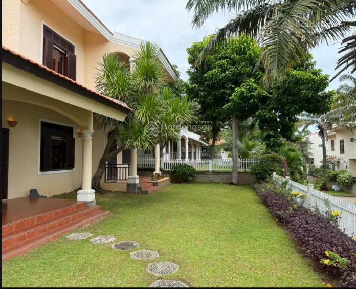 Bán biệt thự mũi né domain dt 550m2 1 trệt 1 lầu gồm 4pn, đầy đủ tiện ích, có hồ bơi, giá 14 tỷ