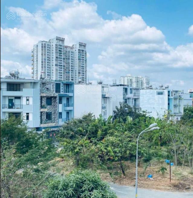 Cần bán gấp đất nền kdc làng việt kiều intresco 13e dt 100m2 đối diện công viên thoáng mát giá 5tỷ