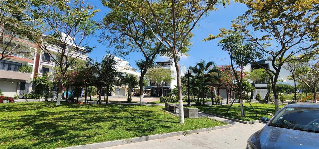 Bán lô đất đẹp ngay chung cư, đối diện công viên kđt vcn pl1 chỉ 6.6 tỉ