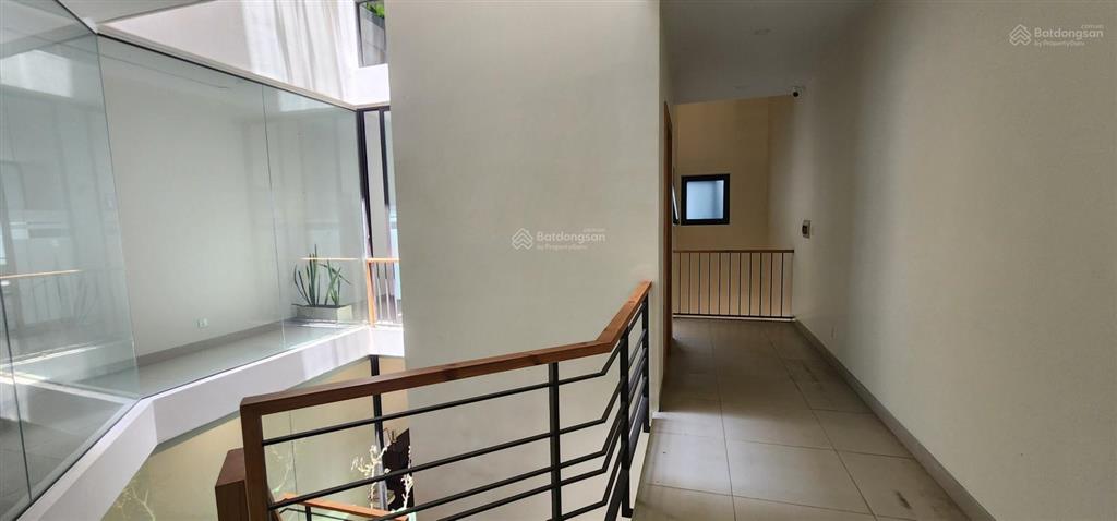 Cho thuê nhà mặt tiền 7m bùi thiện ngộ kđt vcn phước hải nha trang, thích hợp làm văn phòng
